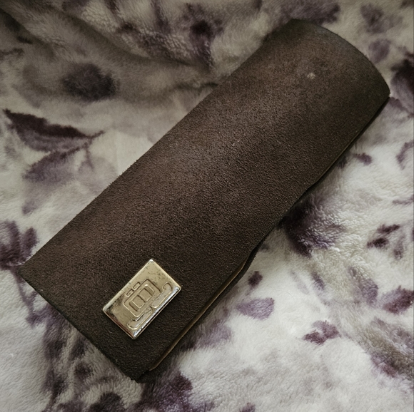 JLO hard case and bracelet - Picture 3 of 7